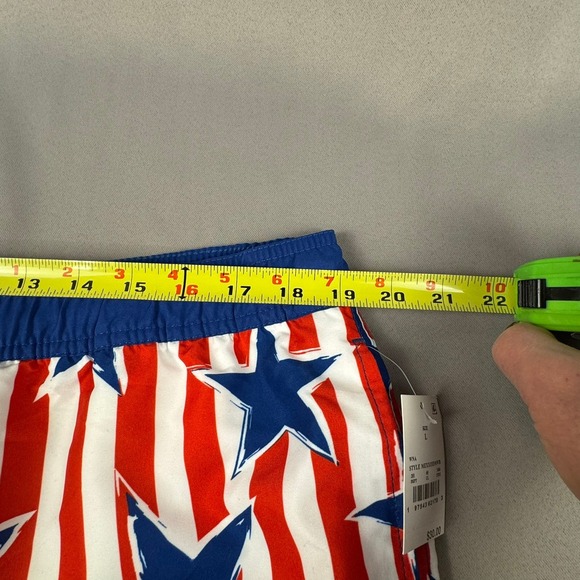 Mad Engine Mens Stars and Stripes Swim Trunks Red White Blue Patriotic Large NEW - Picture 5 of 6